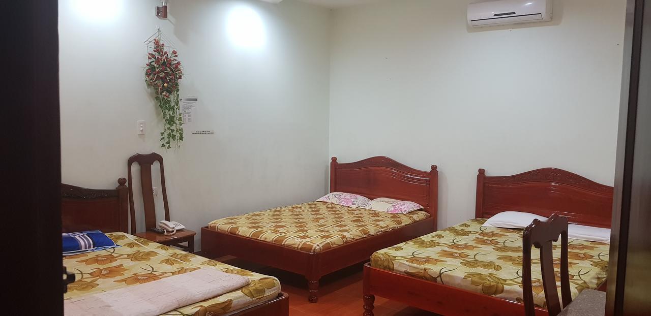 Manh Hung Hotel 부온마투옷 외부 사진
