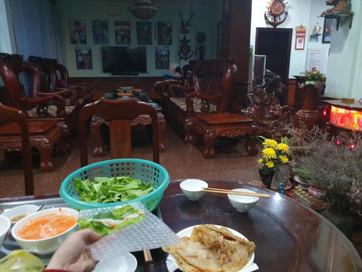 Manh Hung Hotel 부온마투옷 외부 사진